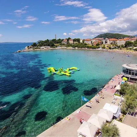 With A Parking Space - 11163 شقة *